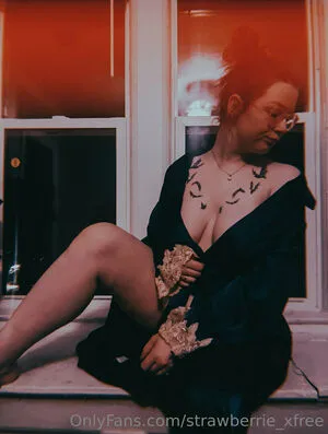 Strawberrie Xfree OnlyFans Leaked Free Thumbnail Picture - #pvm5yXZ9m9
