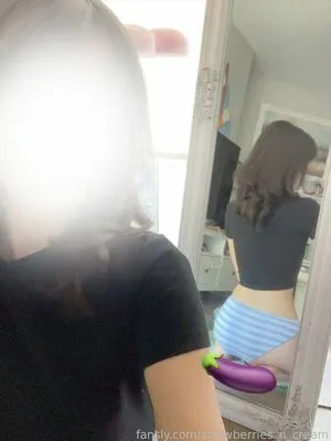 Strawberries N Cream OnlyFans Leaked Free Thumbnail Picture - #97jgHElekm