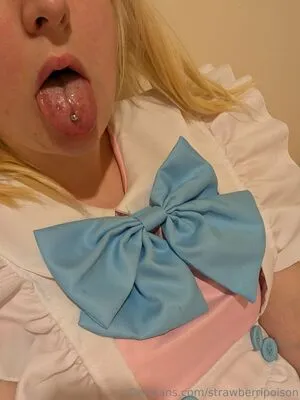 Strawberripoison OnlyFans Leaked Free Thumbnail Picture - #lAE6Pmh97T