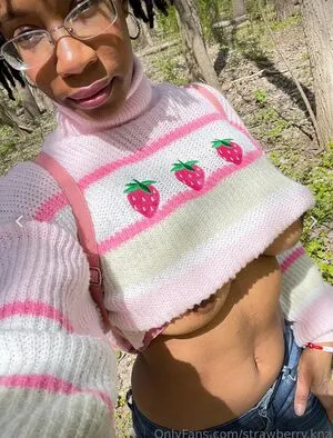 Strawberry Bubbles OnlyFans Leaked Free Thumbnail Picture - #MnlRJeJymD