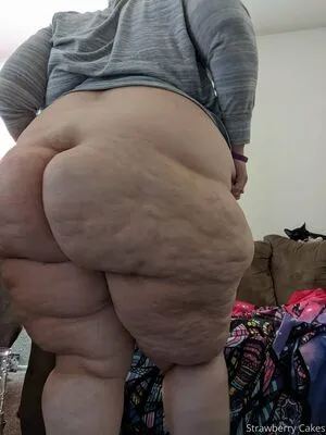 Strawberry Cakes OnlyFans Leaked Free Thumbnail Picture - #BRiem56ZD7
