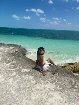 Strawberry Knz OnlyFans Leaked Free Thumbnail Picture - #0SHyNFMLg9