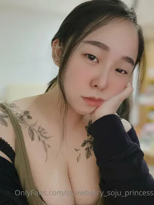 Strawberry Soju Princess OnlyFans Leaked Free Thumbnail Picture - #lV5Nt55W1O
