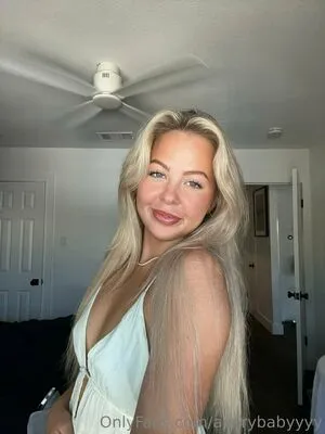 Strawberryblonde18 OnlyFans Leaked Free Thumbnail Picture - #8t7BaSKg5l
