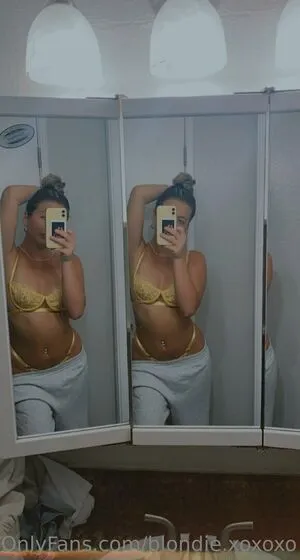Strawberryblonde18 OnlyFans Leaked Free Thumbnail Picture - #EzyJI3xeNz