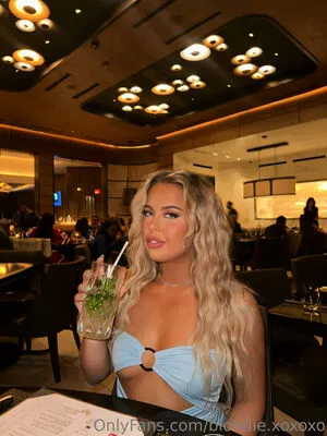 Strawberryblonde18 OnlyFans Leaked Free Thumbnail Picture - #R7A8ofqkOd