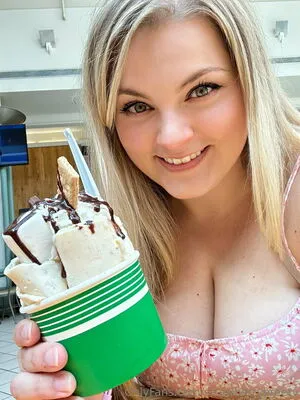 Strawberrybreetv OnlyFans Leaked Free Thumbnail Picture - #YdLpK2S8cf