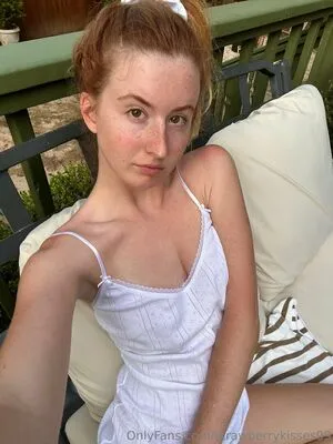 Strawberrykisses99 OnlyFans Leaked Free Thumbnail Picture - #zcQmBe7bfE