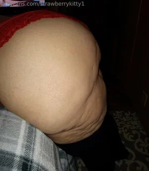 Strawberrykitty1 OnlyFans Leaked Free Thumbnail Picture - #qrgt9Q6GXK