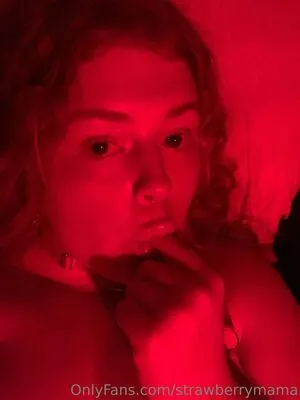Strawberrymama OnlyFans Leaked Free Thumbnail Picture - #eqlWpgOsvj