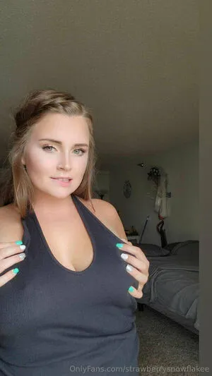 Strawberrysnowflakee OnlyFans Leaked Free Thumbnail Picture - #T6lz57ChCm
