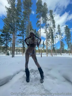 Strawberrysquirtcake OnlyFans Leaked Free Thumbnail Picture - #53UymL9HHs