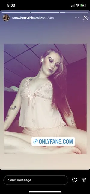 Strawberrythickcakess OnlyFans Leaked Free Thumbnail Picture - #GFJfaSC6b6