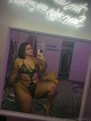 Strawbooty OnlyFans Leaked Free Thumbnail Picture - #muKn2qDqcr