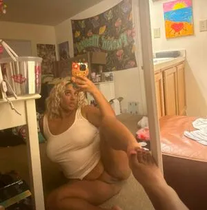 Strawburryy OnlyFans Leaked Free Thumbnail Picture - #2GpddTNfTE