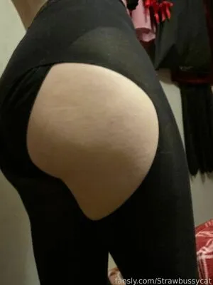 Strawbussycat OnlyFans Leaked Free Thumbnail Picture - #M7fJB7Rivf