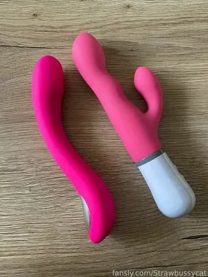 Strawbussycat OnlyFans Leaked Free Thumbnail Picture - #PRIhAGkVbA
