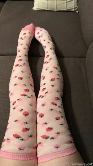 Strawbussycat OnlyFans Leaked Free Thumbnail Picture - #kjf0uRy0PI