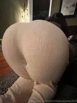 Strictly Business OnlyFans Leaked Free Thumbnail Picture - #CeW7wme9et