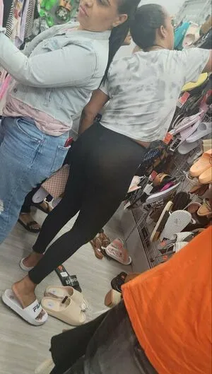String Voyeur OnlyFans Leaked Free Thumbnail Picture - #MRsOs5ESac