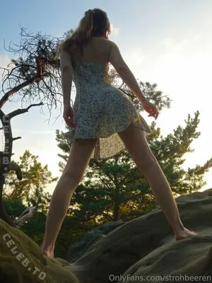 Strohbeeren OnlyFans Leaked Free Thumbnail Picture - #E0UUuV1bN8