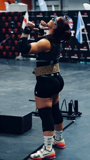 Strong And Curvy Women OnlyFans Leaked Free Thumbnail Picture - #9E7nqshq1L