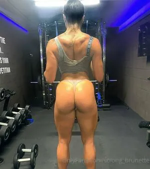 Strong Brunette OnlyFans Leaked Free Thumbnail Picture - #HyQNu2Bjr4