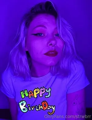 Strwbrr OnlyFans Leaked Free Thumbnail Picture - #3VCKXa0X3V