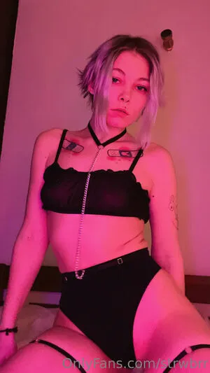 Strwbrr OnlyFans Leaked Free Thumbnail Picture - #C3JQmtlurS