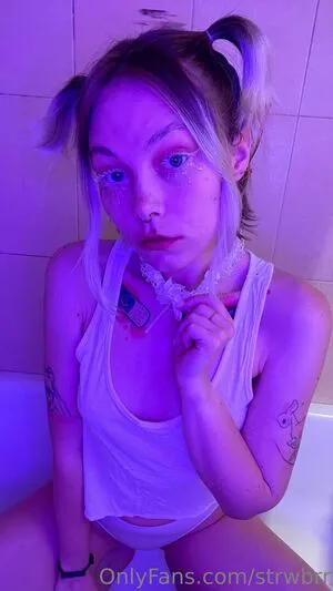 Strwbrr OnlyFans Leaked Free Thumbnail Picture - #QfdKKcZl8m