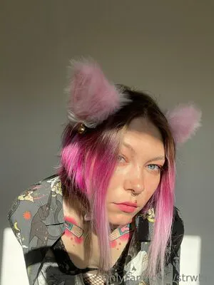Strwbrr OnlyFans Leaked Free Thumbnail Picture - #x2Oyhhhesu