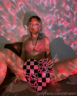 Strwbrr OnlyFans Leaked Free Thumbnail Picture - #zgZCP4p3wG