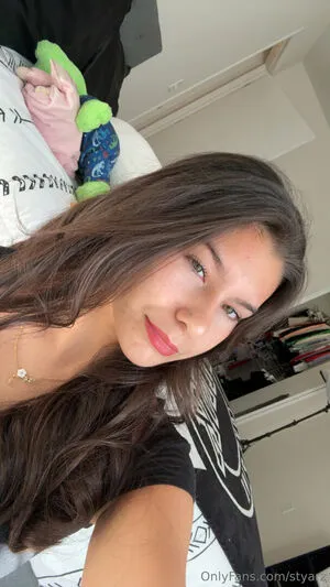 Styarz OnlyFans Leaked Free Thumbnail Picture - #23SVG0SxGC