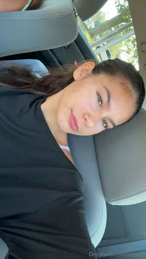 Styarz OnlyFans Leaked Free Thumbnail Picture - #7VfZh70va6