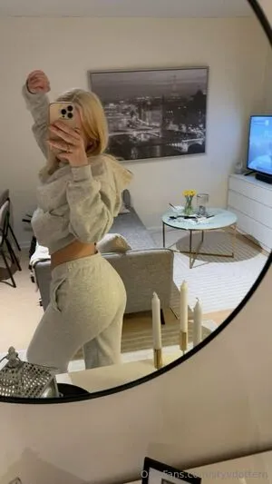 Styvdottern OnlyFans Leaked Free Thumbnail Picture - #8458pBu4EY