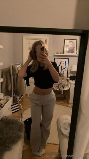 Styvdottern OnlyFans Leaked Free Thumbnail Picture - #KkFmkVg2c1