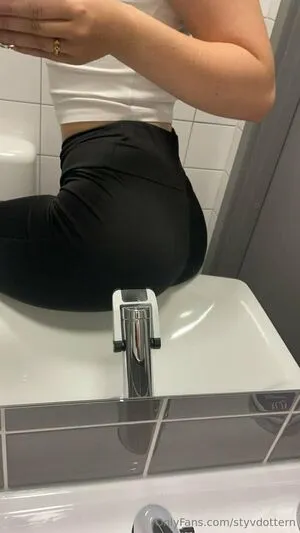 Styvdottern OnlyFans Leaked Free Thumbnail Picture - #XxmV5WqtDy