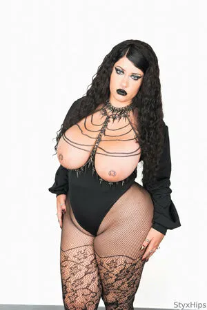 Styxhips OnlyFans Leaked Free Thumbnail Picture - #CNtiudby7G