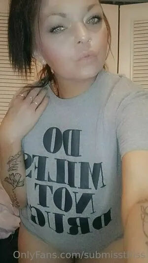 Submissthiss OnlyFans Leaked Free Thumbnail Picture - #BLftNI1w0f