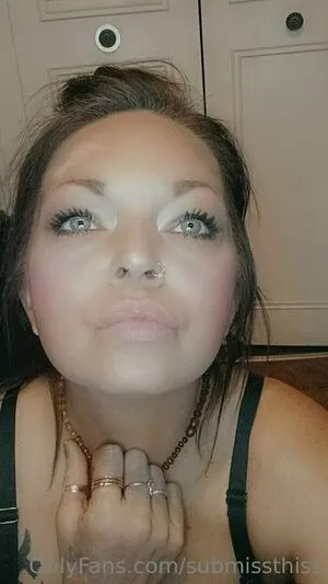 Submissthiss OnlyFans Leaked Free Thumbnail Picture - #XiFAwUogM3