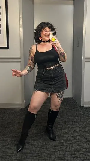Subversivesocialite OnlyFans Leaked Free Thumbnail Picture - #akiFEZ5k6x
