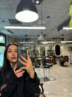 Succuba Tinyy OnlyFans Leaked Free Thumbnail Picture - #DyxiiLZxEN