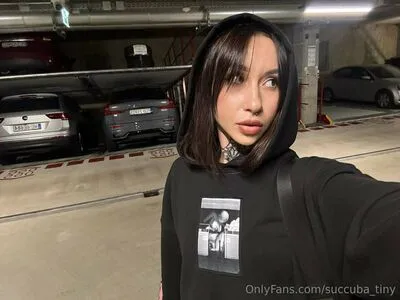 Succuba Tinyy OnlyFans Leaked Free Thumbnail Picture - #Wom4Ube1FI
