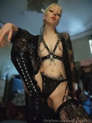 Succubus1305 OnlyFans Leaked Free Thumbnail Picture - #CB0B320Cso