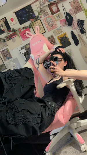 Succubusray OnlyFans Leaked Free Thumbnail Picture - #rRR7GW7qNi