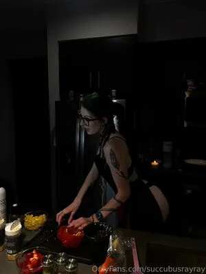 Succubusrayray OnlyFans Leaked Free Thumbnail Picture - #69UrEyrGI5