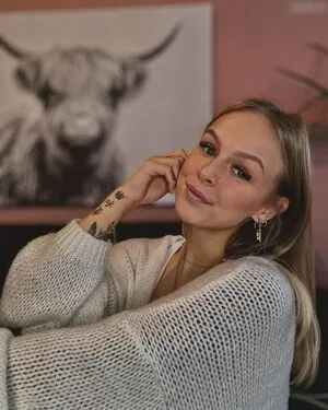 Suche Namen Ist Auf Jeden Fall Hier OnlyFans Leaked Free Thumbnail Picture - #2lGxatishu