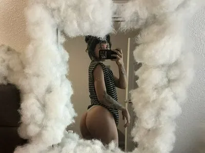 Suedmza OnlyFans Leaked Free Thumbnail Picture - #7t13jum8DC