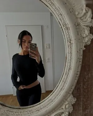 Suela Mehmedi OnlyFans Leaked Free Thumbnail Picture - #O6iQlj9QFP