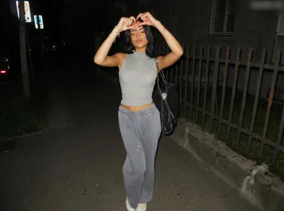 Suela Mehmedi OnlyFans Leaked Free Thumbnail Picture - #bMpkmdzik1